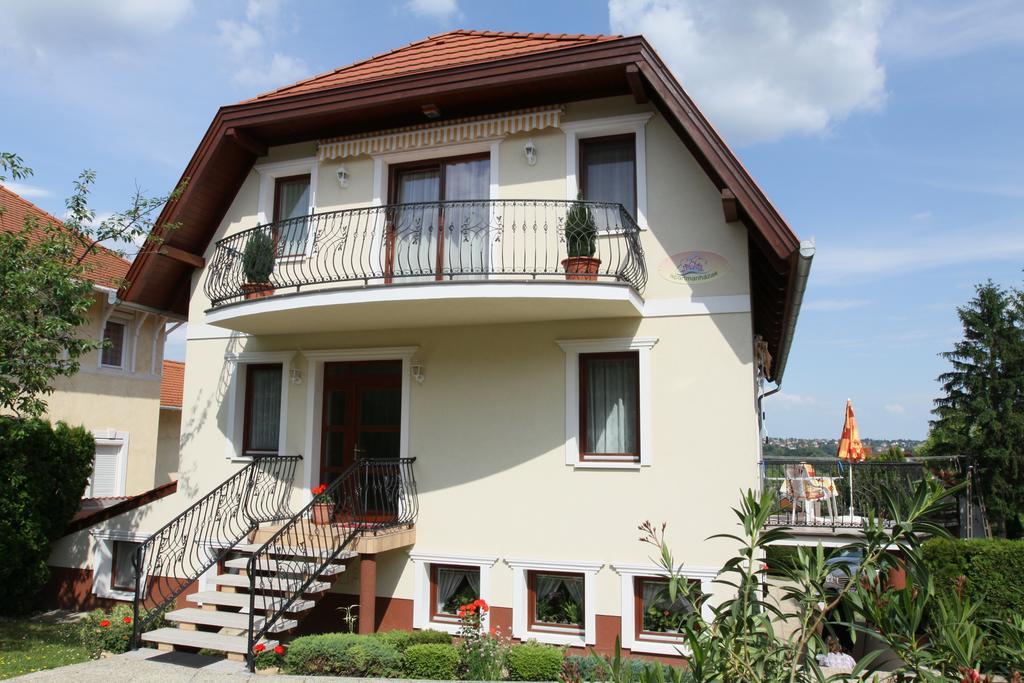 Ferienwohnung Erika Apartmanhazak Hévíz Exterior foto