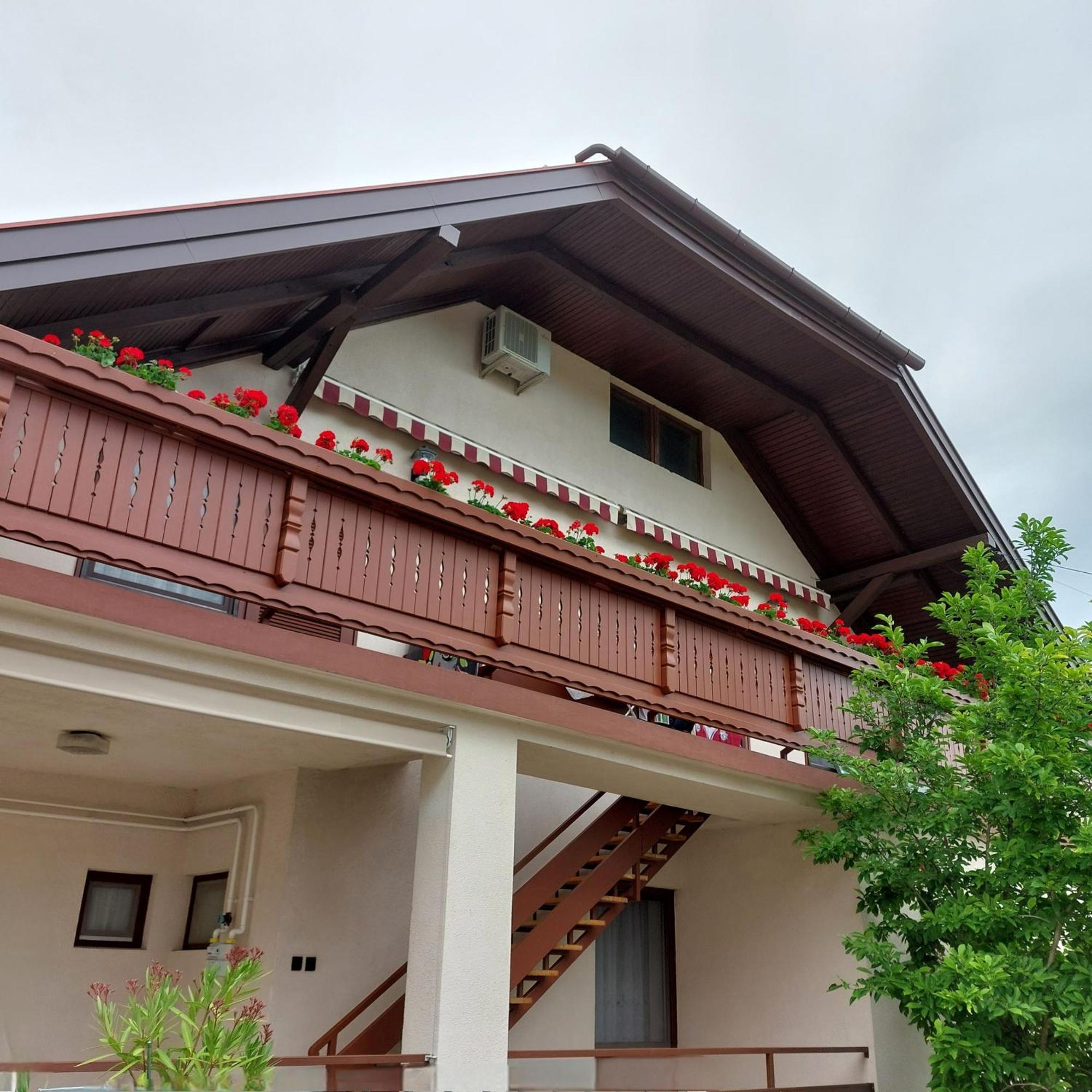 Erika Apartmanhazak Hévíz Exterior foto