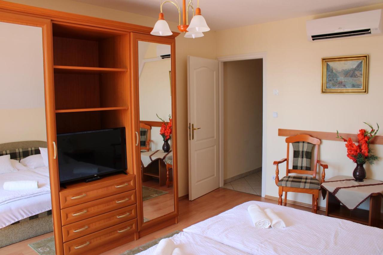 Erika Apartmanhazak Hévíz Exterior foto