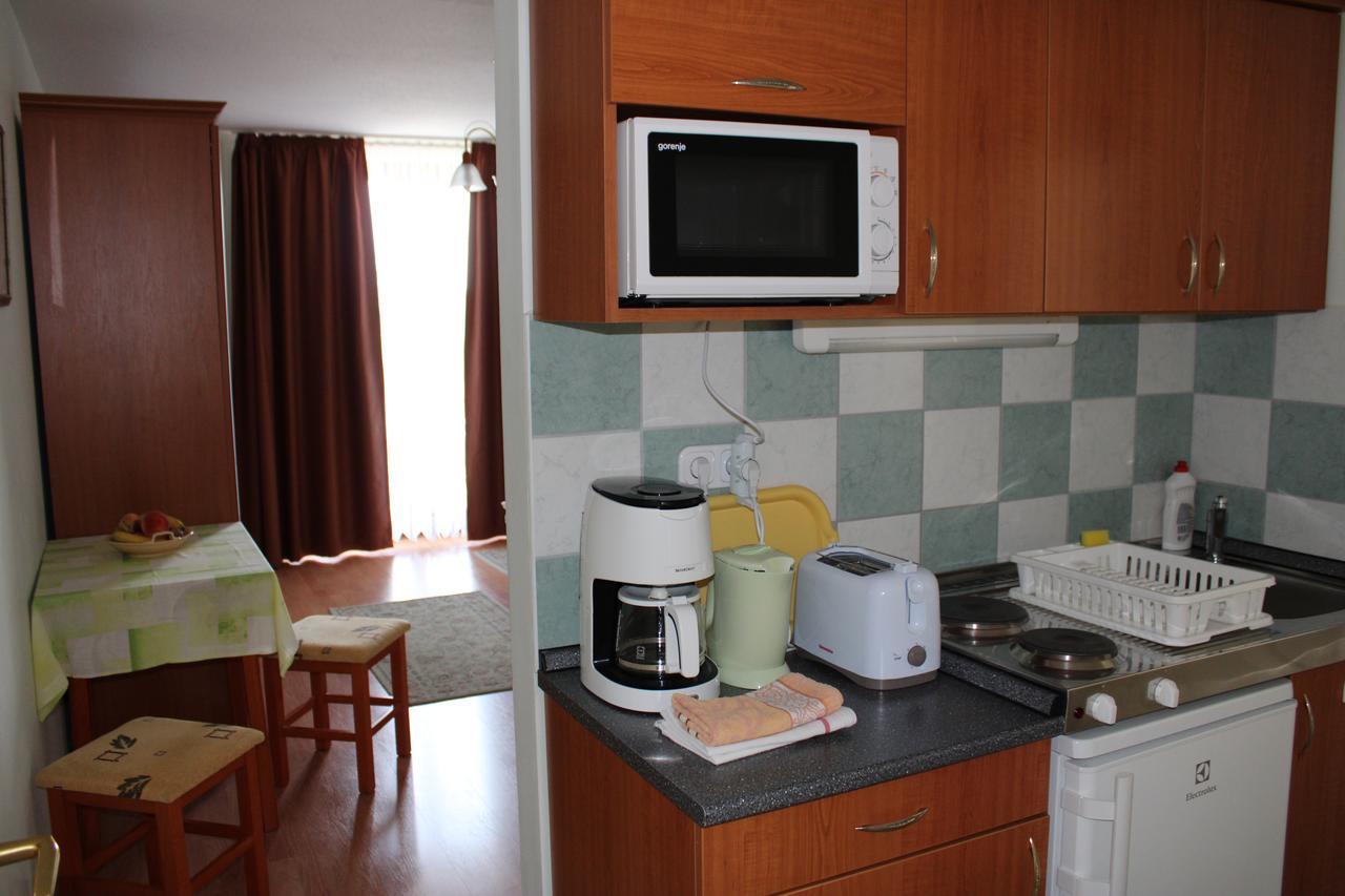Erika Apartmanhazak Hévíz Exterior foto