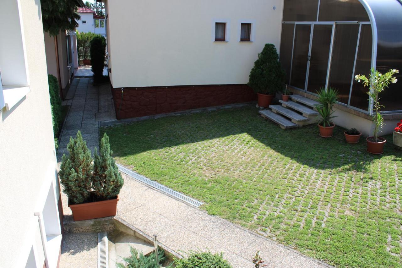 Ferienwohnung Erika Apartmanhazak Hévíz Exterior foto